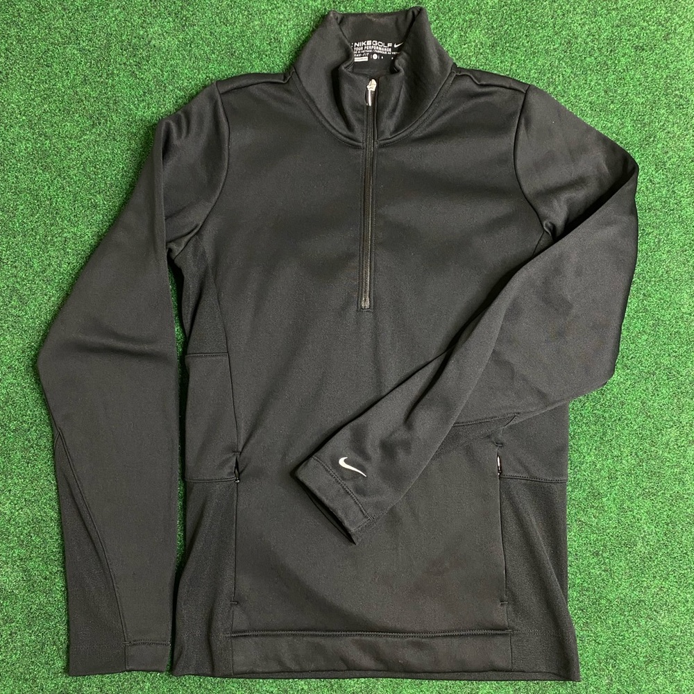 Woman’s Nike thermafit sweater